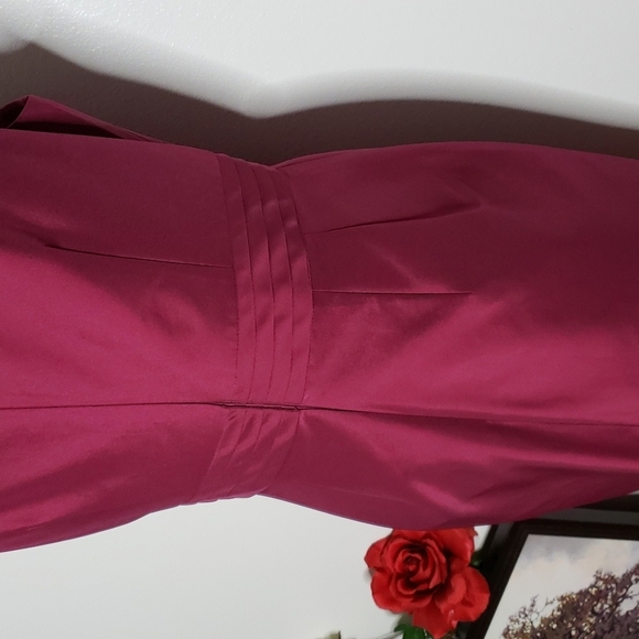 Tahari ASL Berry Red Taffeta Sheath Cocktail Dress Beaded Celeb Style Designer - Picture 11 of 12